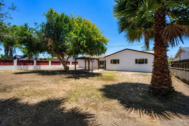 834 Elkelton Blvd, Spring Valley, CA 91977