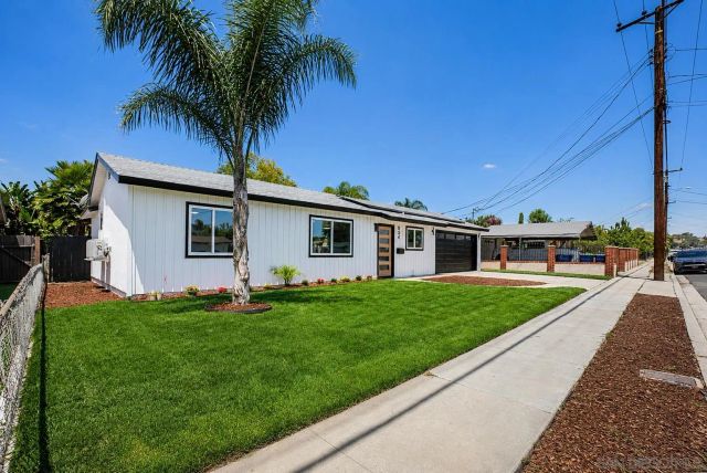 834 Elkelton Blvd, Spring Valley, CA 91977