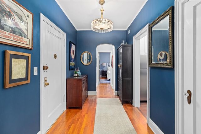 854 W 181st St Apt 5D, New York City, NY 10033