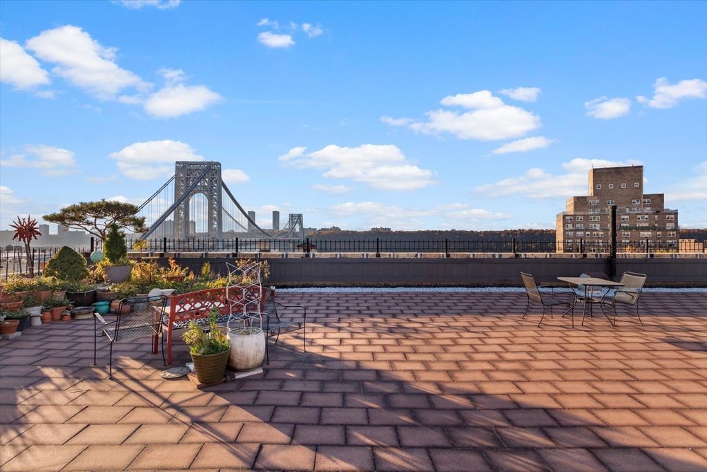 854 W 181st St Apt 5D, New York City, NY 10033