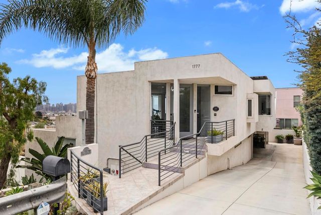 1777 Puterbaugh Street, San Diego, CA 92103