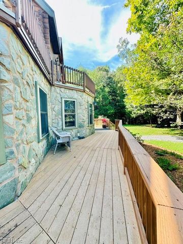 3878 Bock Road RD, Barhamsville, VA 23011