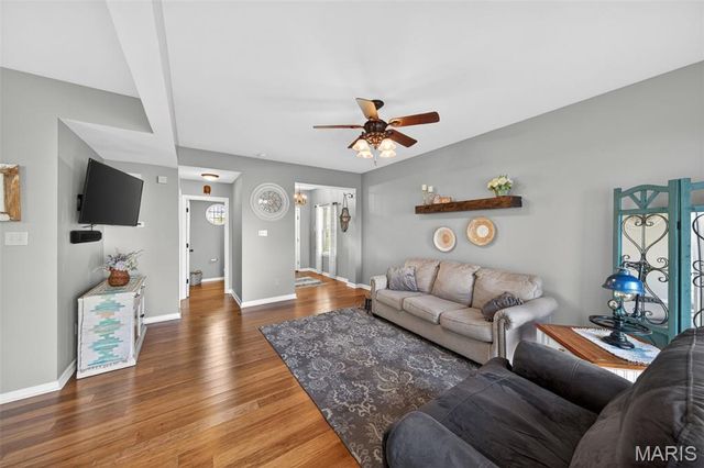 1016 Glengarry Drive, Wentzville, MO 63385