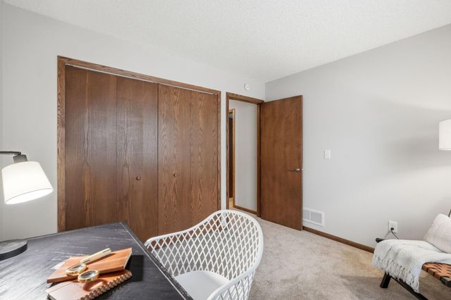 6616 84th Court N, Brooklyn Park, MN 55445