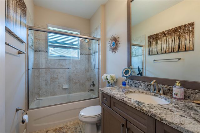 510 Caroline Drive, Vero Beach, FL 32968