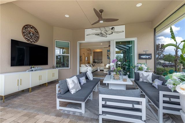 510 Caroline Drive, Vero Beach, FL 32968