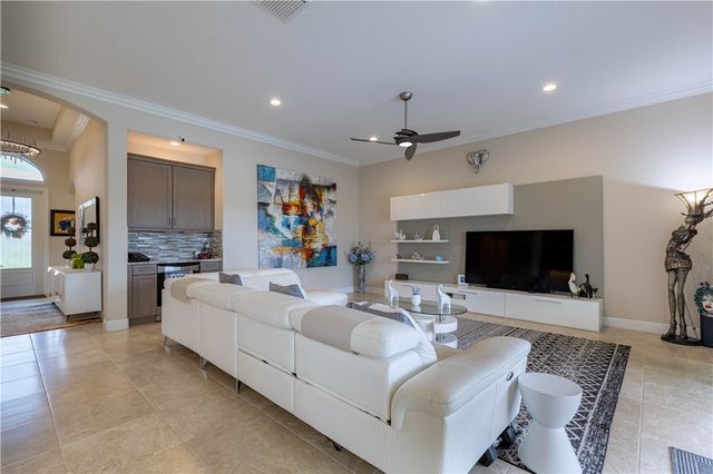 510 Caroline Drive, Vero Beach, FL 32968