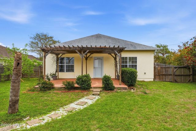 1412 New Hampshire Avenue, Lynn Haven, FL 32444