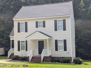 1039 Laurel Leaf Road, Zebulon, NC 27597