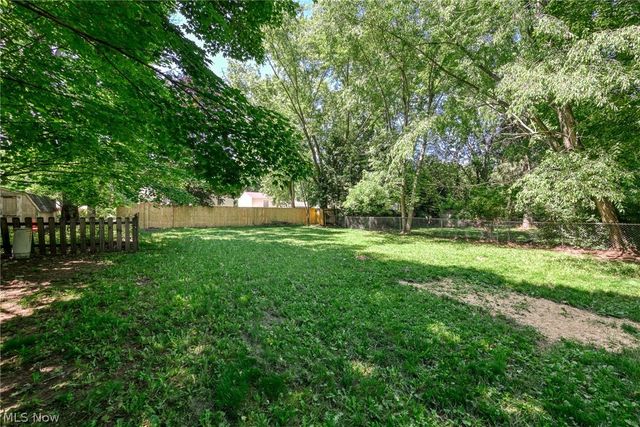 1262 Carol Drive, Kent, OH 44240