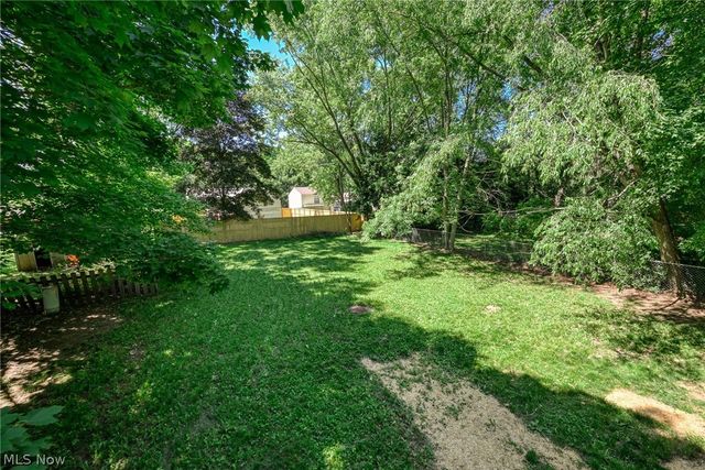 1262 Carol Drive, Kent, OH 44240