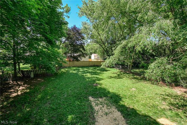 1262 Carol Drive, Kent, OH 44240