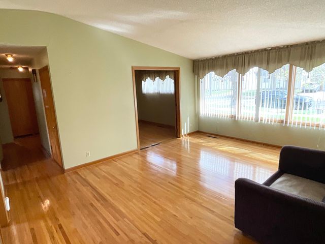 1405 5th Street NW, Austin, MN 55912