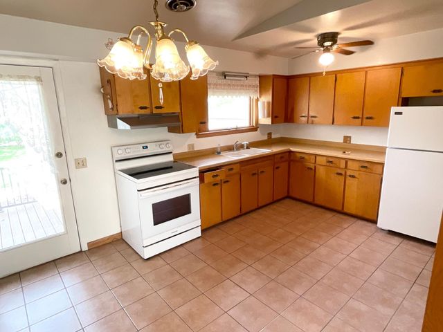 1405 5th Street NW, Austin, MN 55912