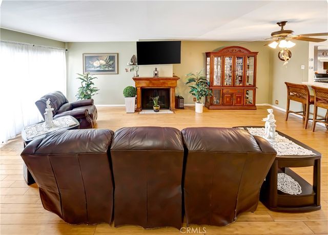 7226 Jordan Avenue 6, Canoga Park, CA 91303