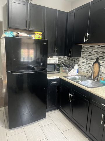 6342 S Vernon Avenue, Chicago, IL 60637