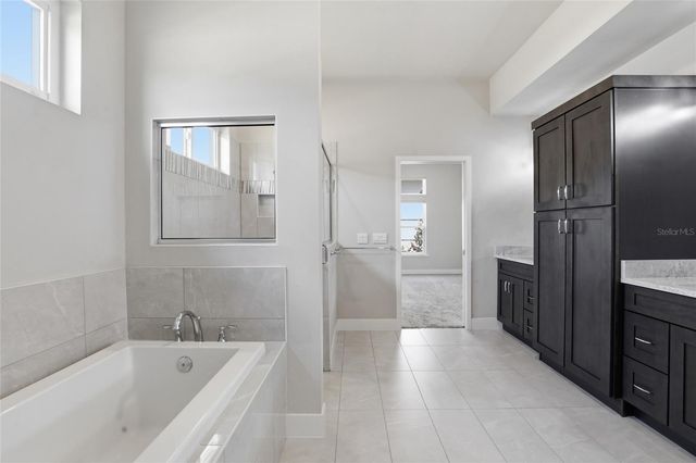 12390 SW 6TH PLACE, Newberry, FL 32669