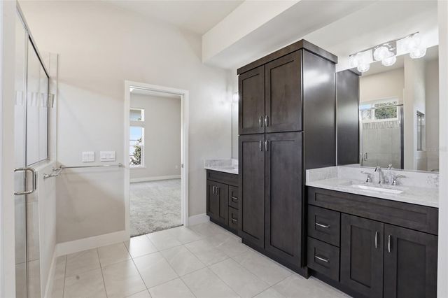 12390 SW 6TH PLACE, Newberry, FL 32669