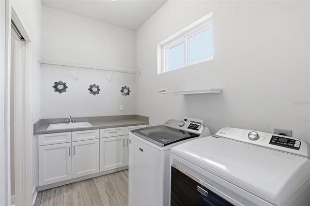 12390 SW 6TH PLACE, Newberry, FL 32669