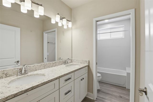 12390 SW 6TH PLACE, Newberry, FL 32669