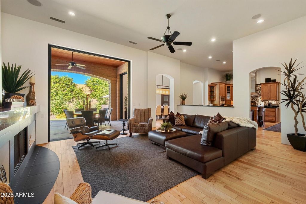 1702 E MYRNA Lane, Tempe, AZ 85284 — photo 4
