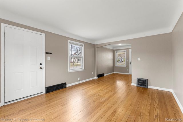 1101 E 4th Street, Royal Oak, MI 48067