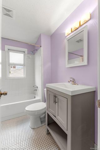 1101 E 4th Street, Royal Oak, MI 48067