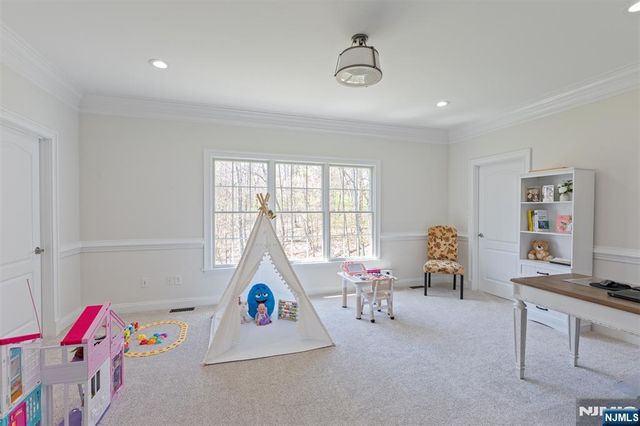 3 Quarterhorse Crossing, Sparta, NJ 07871