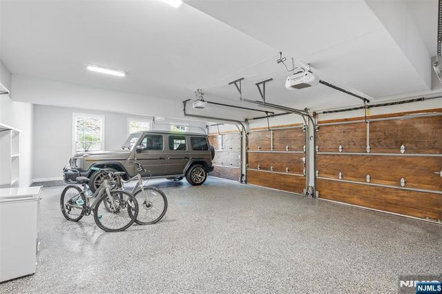 3 Quarterhorse Crossing, Sparta, NJ 07871