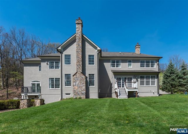 3 Quarterhorse Crossing, Sparta, NJ 07871