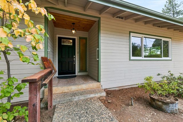 2840 Mace Rd, Camino, CA 95709