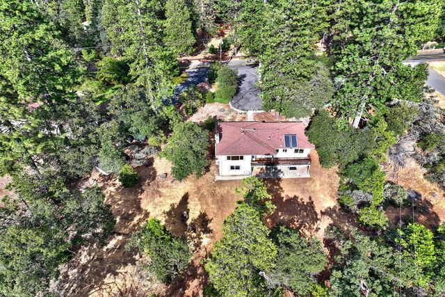 2840 Mace Rd, Camino, CA 95709