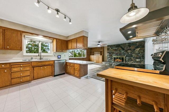 2840 Mace Rd, Camino, CA 95709