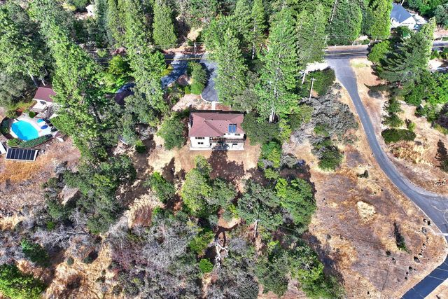 2840 Mace Rd, Camino, CA 95709