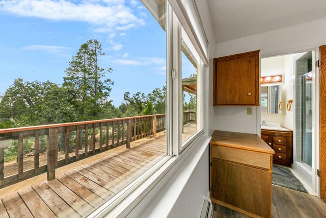 2840 Mace Rd, Camino, CA 95709