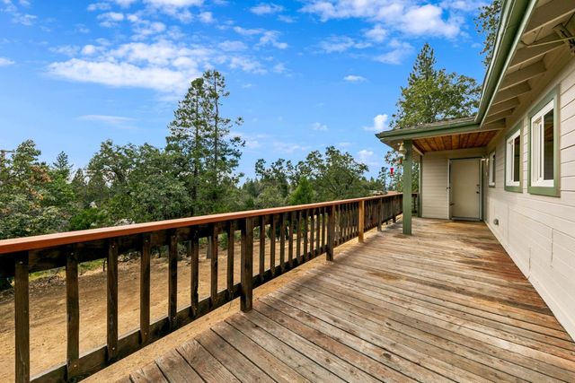 2840 Mace Rd, Camino, CA 95709