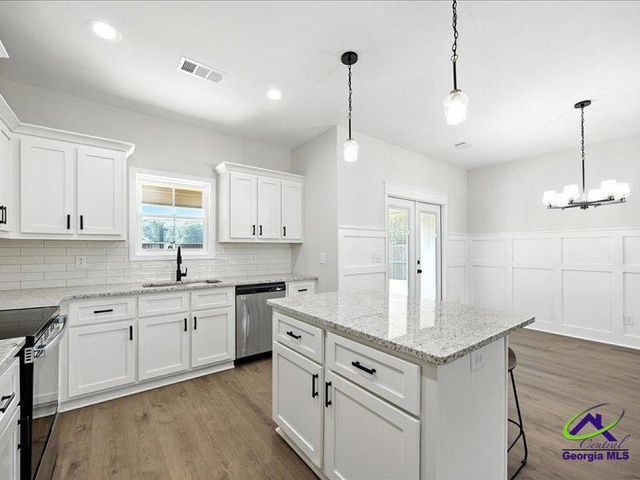 100 Saraland Trail, Perry, GA 31069