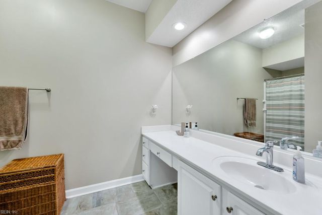 2102 Carrara CT, Virginia Beach, VA 23456
