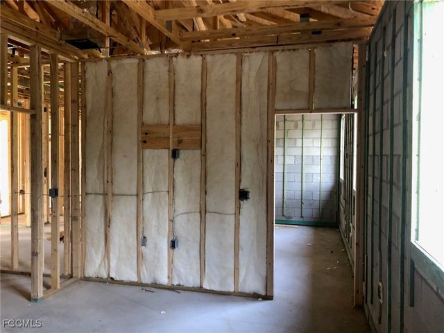 8031 Melody CIR, Labelle, FL 33935