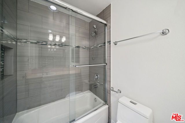 5751 Olympic Boulevard, Los Angeles, CA 90036