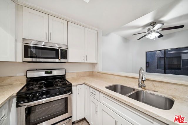 5751 Olympic Boulevard, Los Angeles, CA 90036