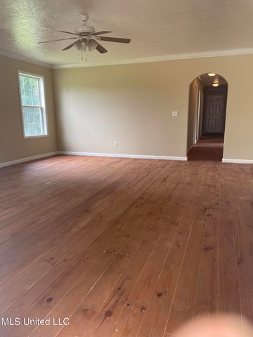 52 Alpine Drive, Starkville, MS 39759