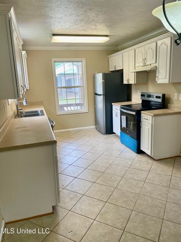52 Alpine Drive, Starkville, MS 39759