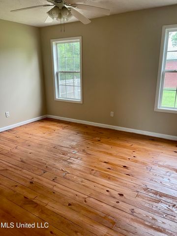 52 Alpine Drive, Starkville, MS 39759