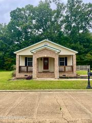 52 Alpine Drive, Starkville, MS 39759