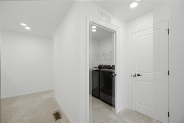 5574 E Spaniel Drive, Ann Arbor, MI 48108