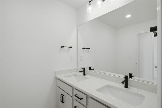 5574 E Spaniel Drive, Ann Arbor, MI 48108