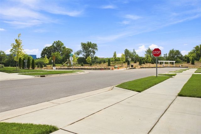 5574 E Spaniel Drive, Ann Arbor, MI 48108