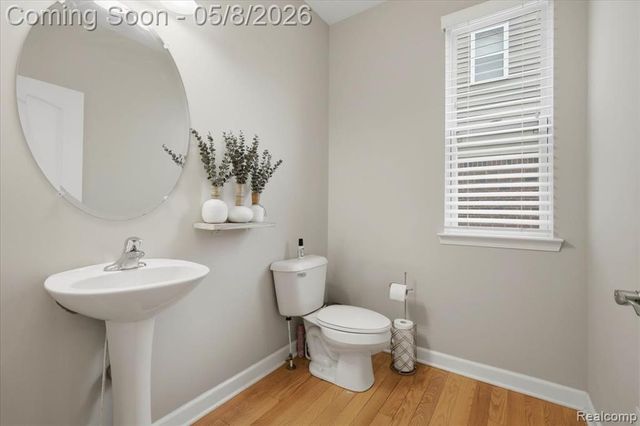 1114 Wales Drive, Lake Orion, MI 48359