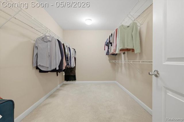 1114 Wales Drive, Lake Orion, MI 48359